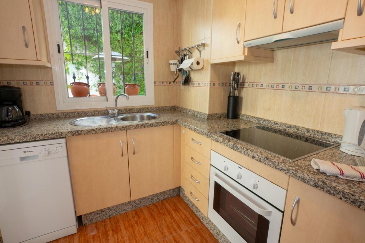 Marina Bella 1F Menyber Apartment Nerja Bagian luar foto