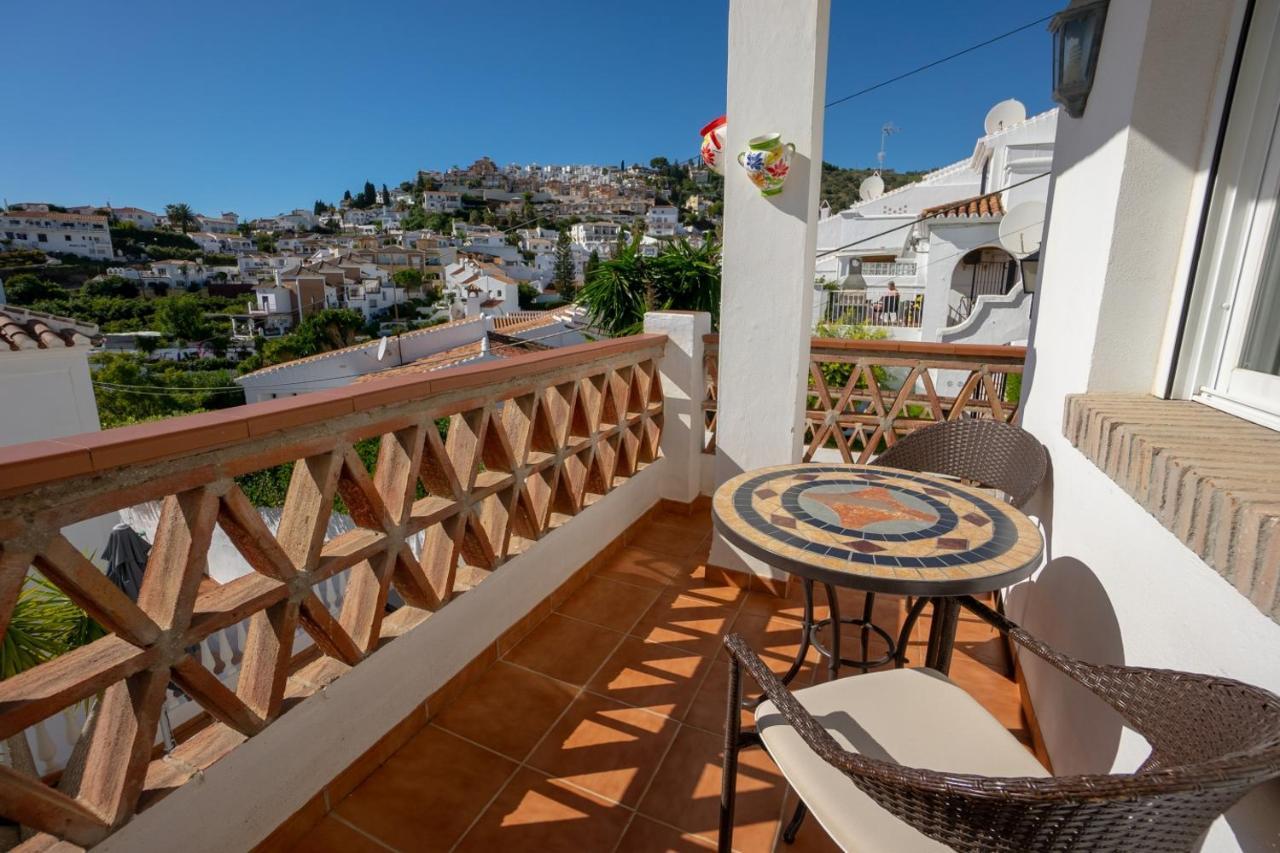 Marina Bella 1F Menyber Apartment Nerja Bagian luar foto